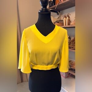 Yellow Women's Top،In unworn condition